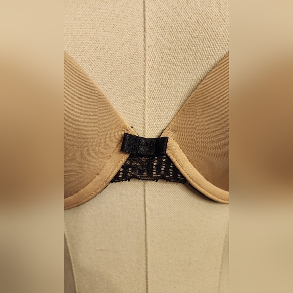 Felina Lingerie Nude and Black padded bra - Picture 4 of 11